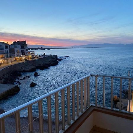 Port De'N Perris Apartment L' Escala Ngoại thất bức ảnh