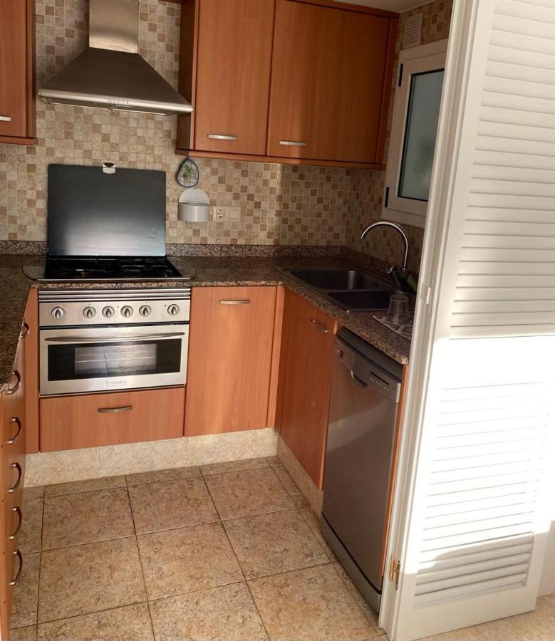 Port De'N Perris Apartment L' Escala Ngoại thất bức ảnh