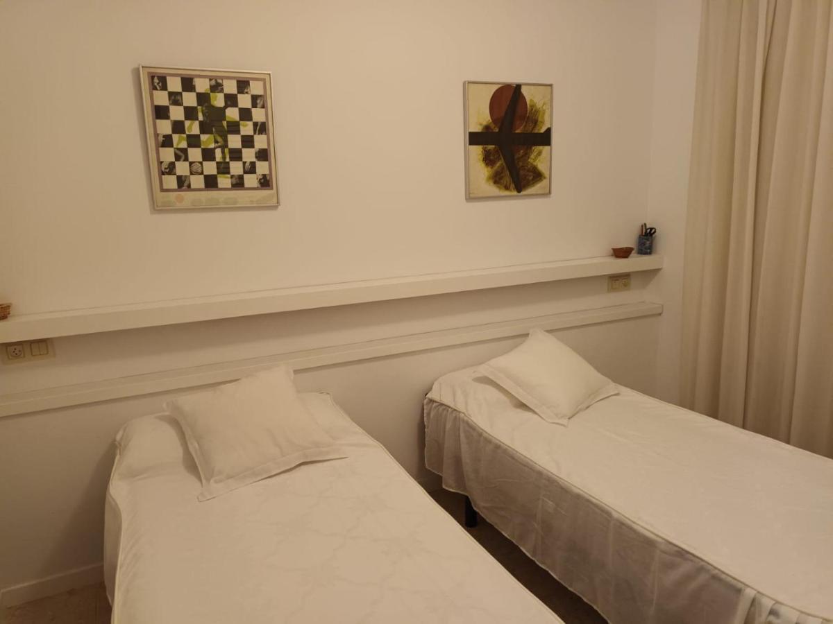 Port De'N Perris Apartment L' Escala Ngoại thất bức ảnh