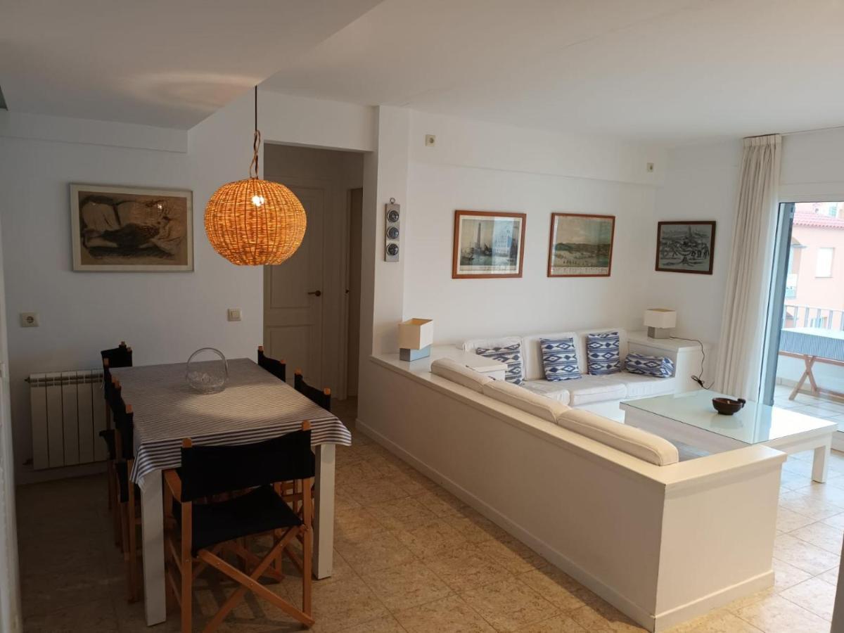 Port De'N Perris Apartment L' Escala Ngoại thất bức ảnh