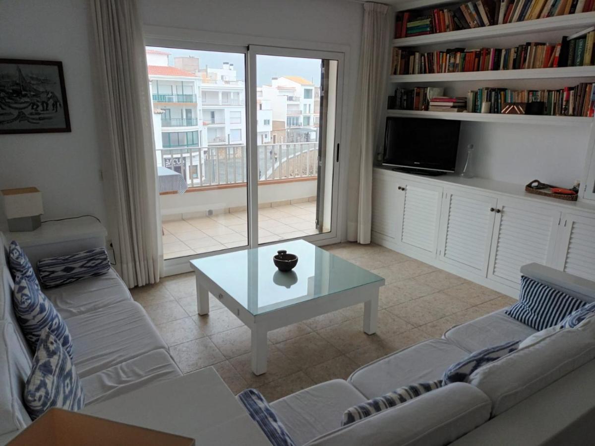 Port De'N Perris Apartment L' Escala Ngoại thất bức ảnh